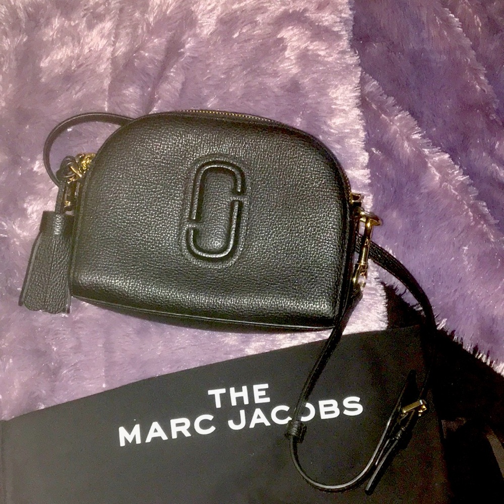 Marc Jacobs camera crossbody